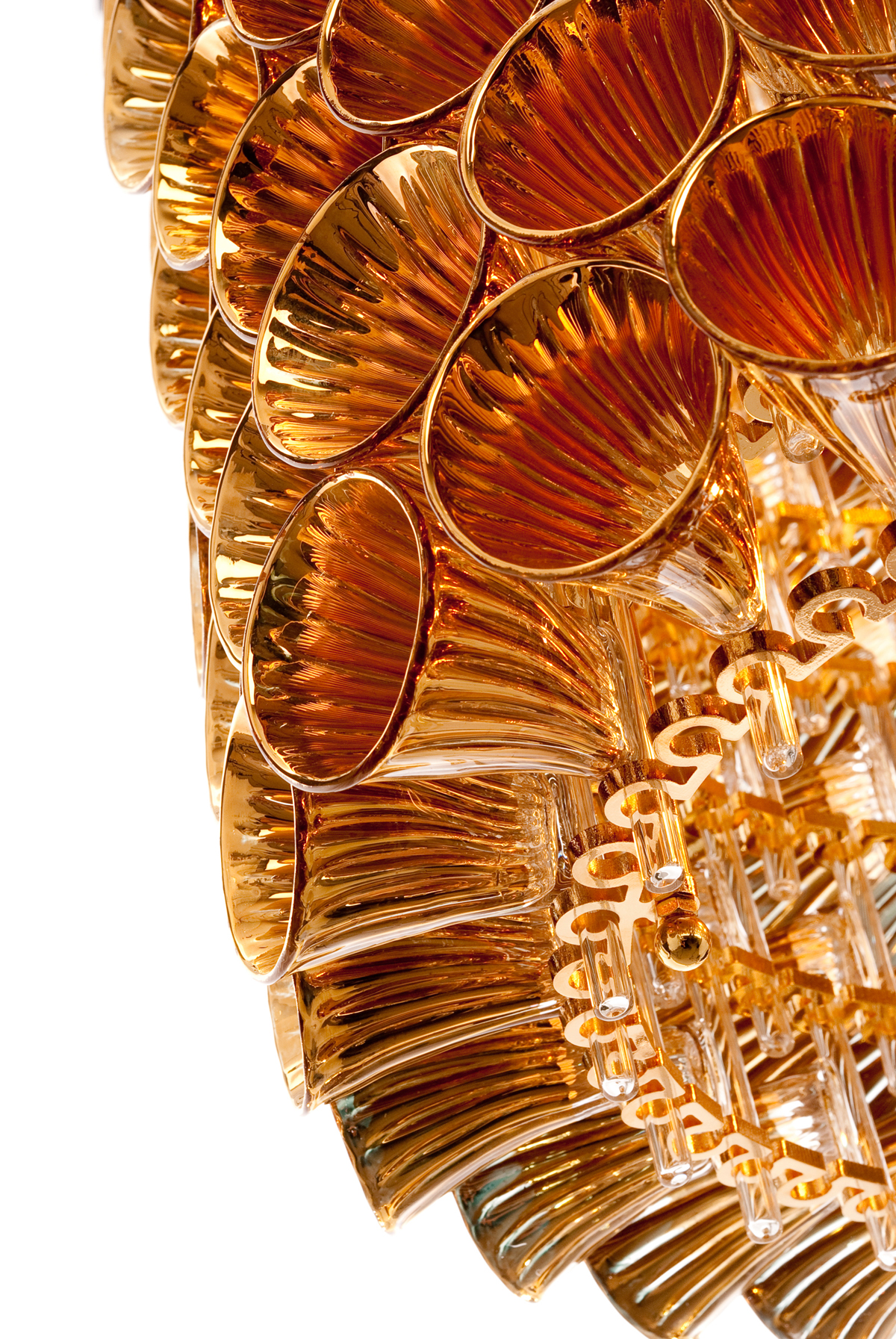 corail-suspension-gold-veronese-maurizio-galante-tal-lancman-3.jpg